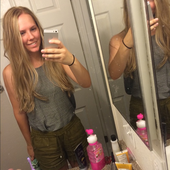 Meet your Posher, Becky - Picture 6 of 8